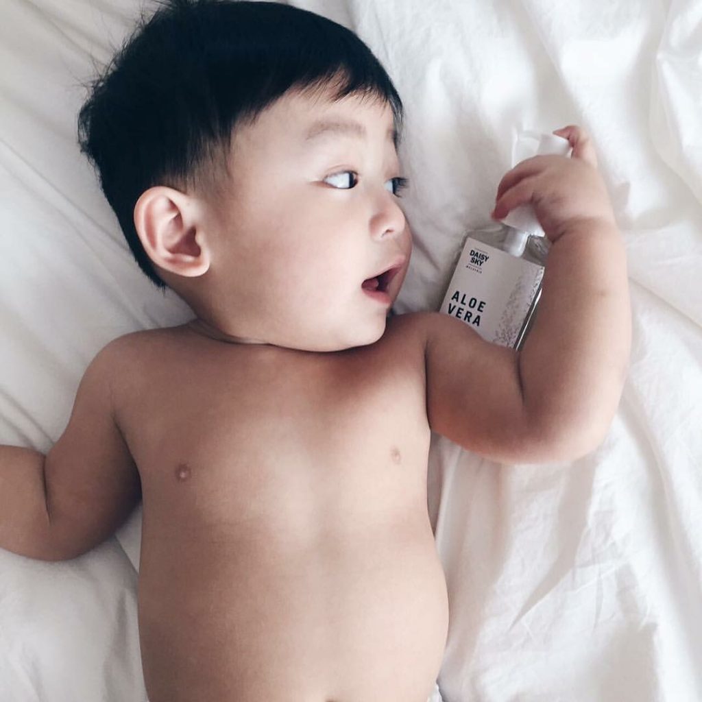 NATURE'S SKIN SAVIOR WITH DAISY SKY MALAYSIA baby aloe very bottle
