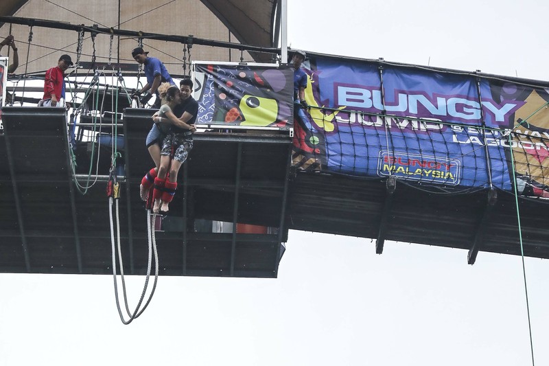 double the fun at sunway lagoon bungy 
